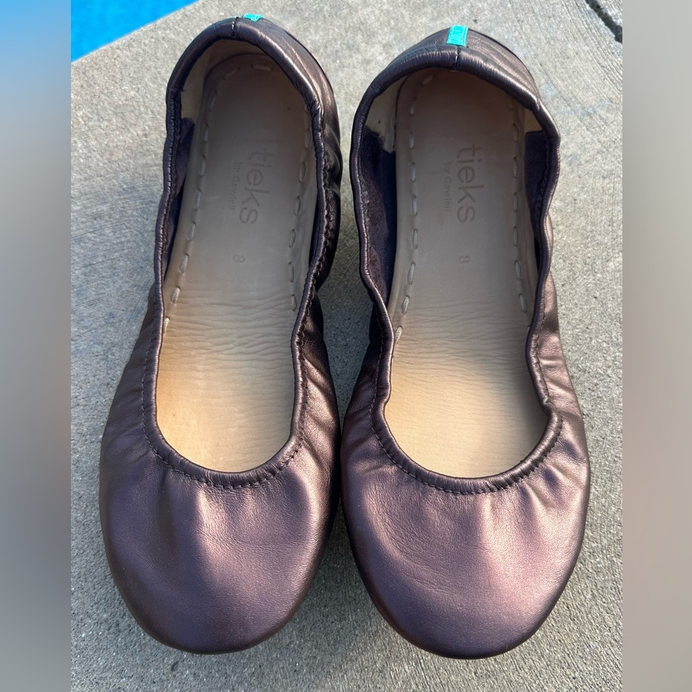 Raspberry Truffle Tieks